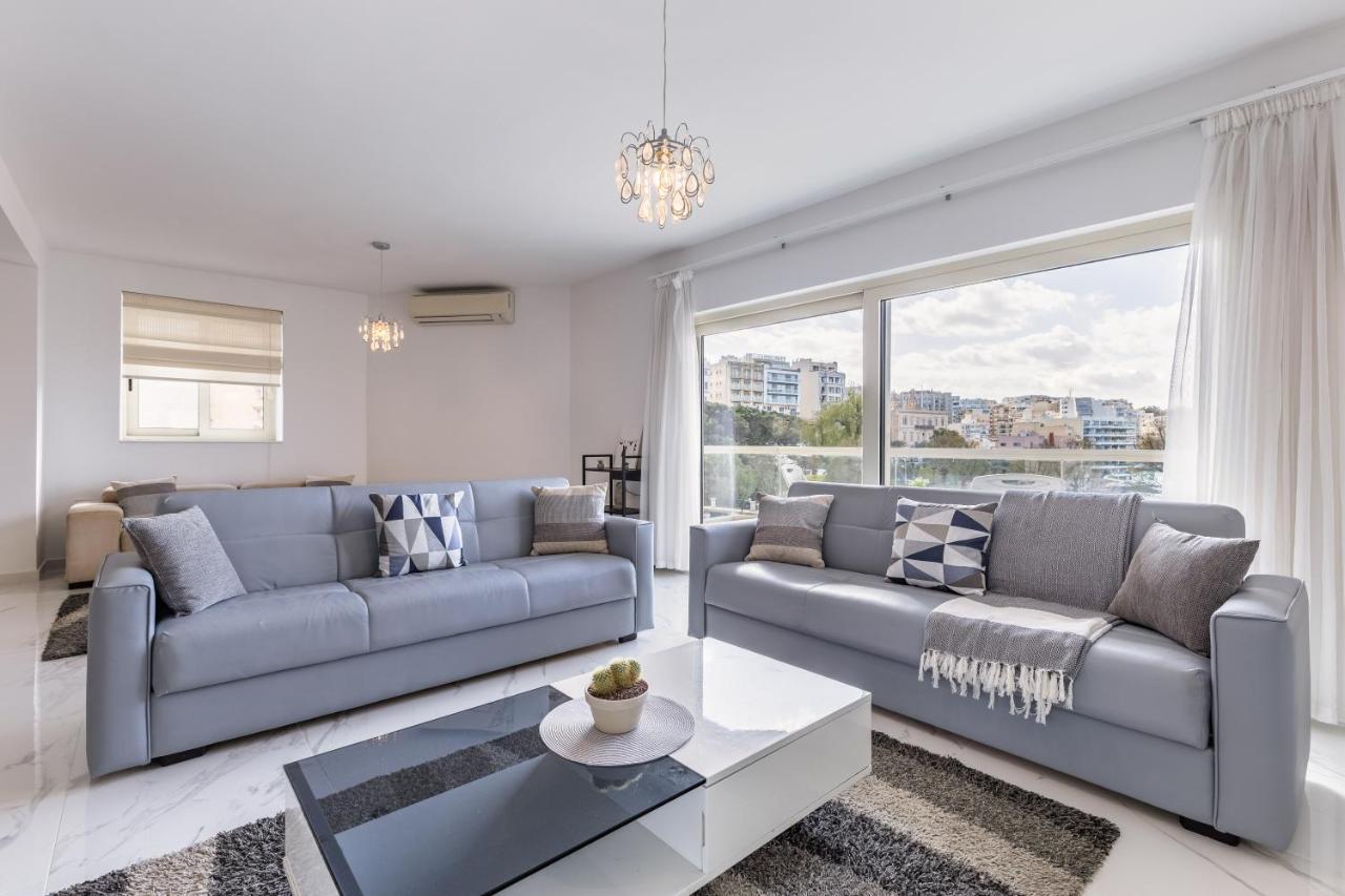 Stunning - Sunnyside 3-Bedroom Сліма Екстер'єр фото