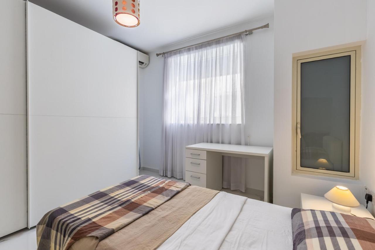 Stunning - Sunnyside 3-Bedroom Сліма Екстер'єр фото
